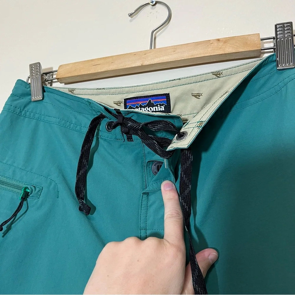 SOLD Patagonia Men’s Packable Board Shorts - Picture 4 of 14